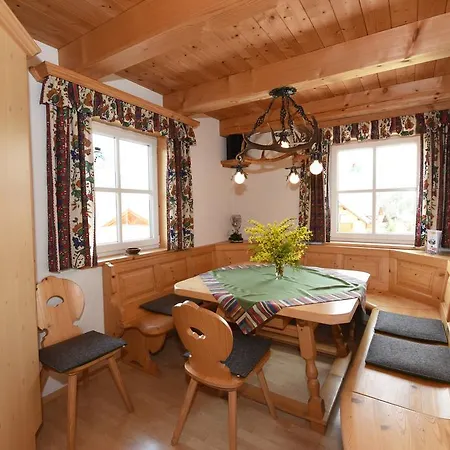 Appartementhaus Parzer * Pruggern